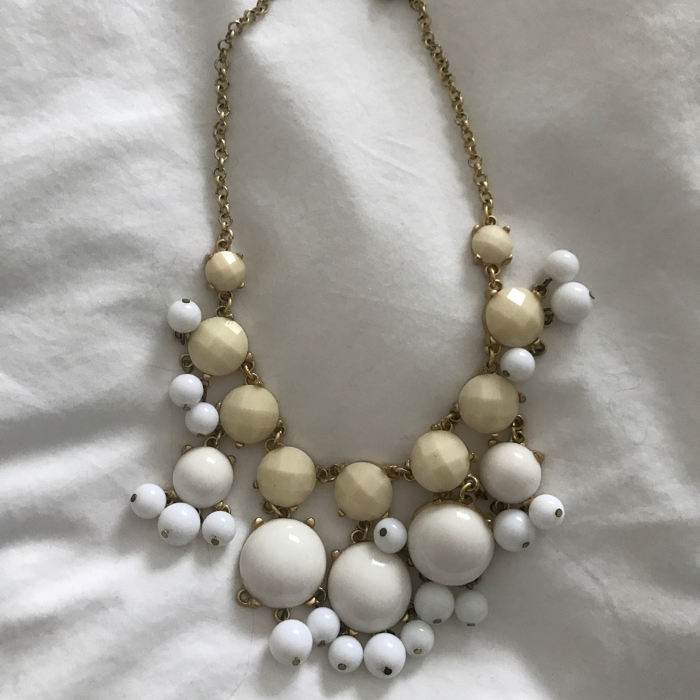 Beige and White bead fashion Necklace